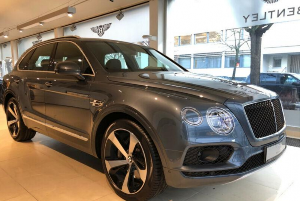 宾利添越 19款 4.0T 欧版